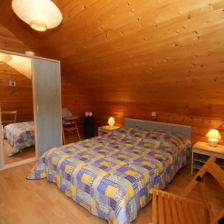Pleasant Chalet In Near Ski Area Alpesi faház
